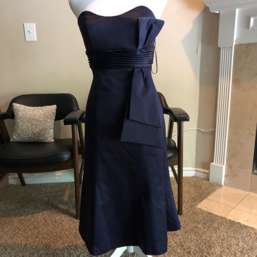 Navy Blue Sleeveless Bridesmaid Dress